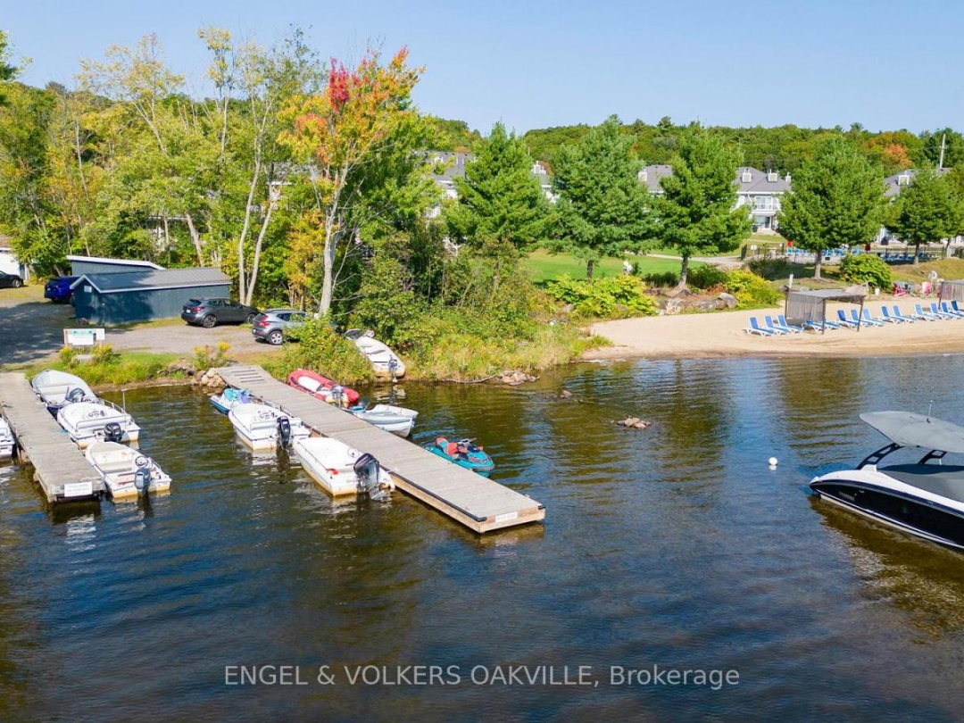 C - 103 - 1869 MUSKOKA ROAD 118 W, 