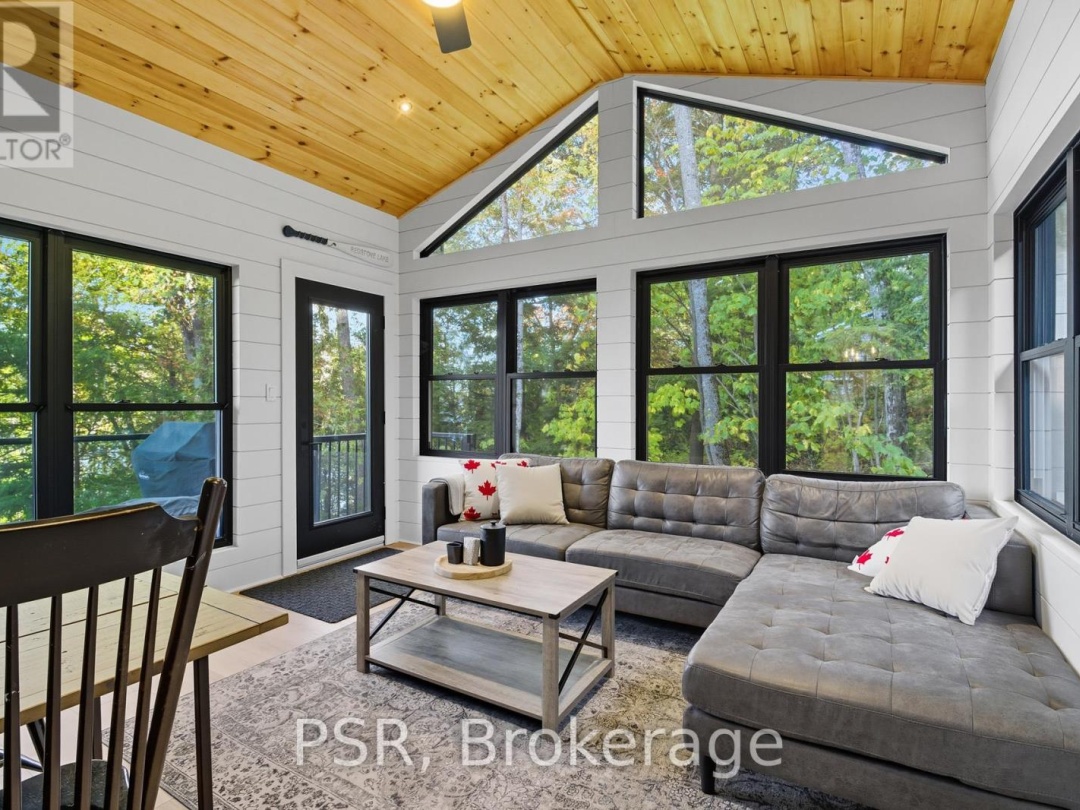 1399 BAYBREEZE LANE, 