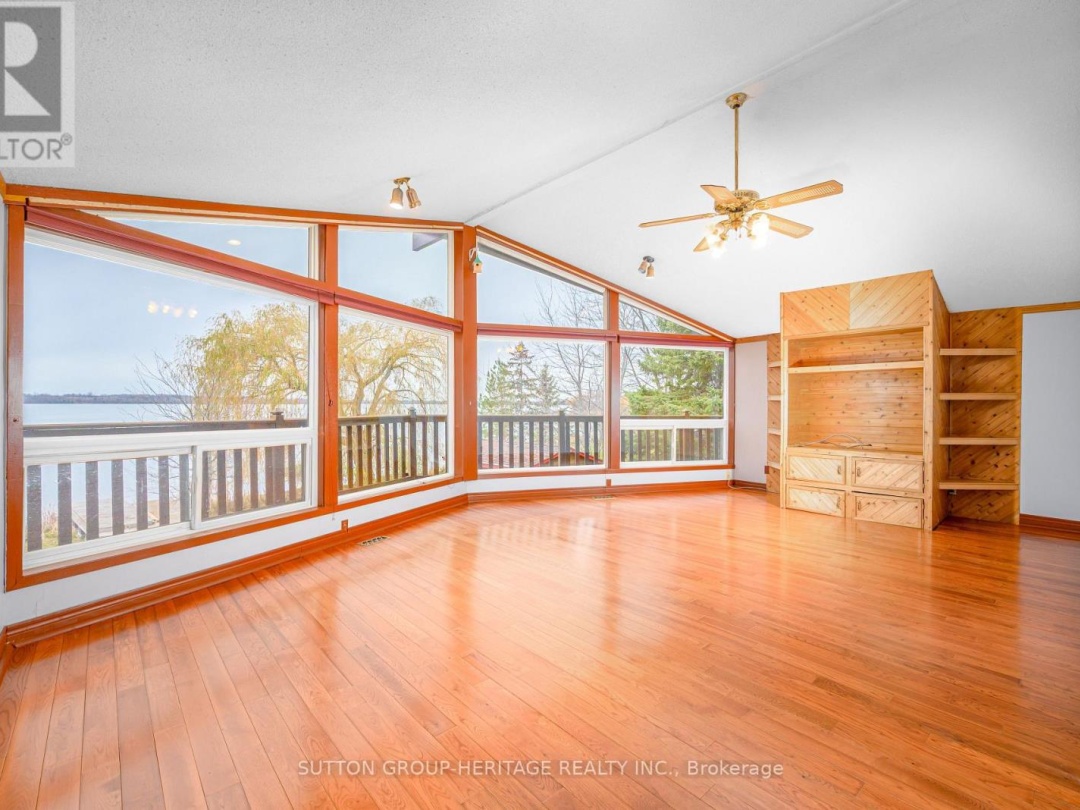 24 PLEASANT VIEW CRESCENT, 