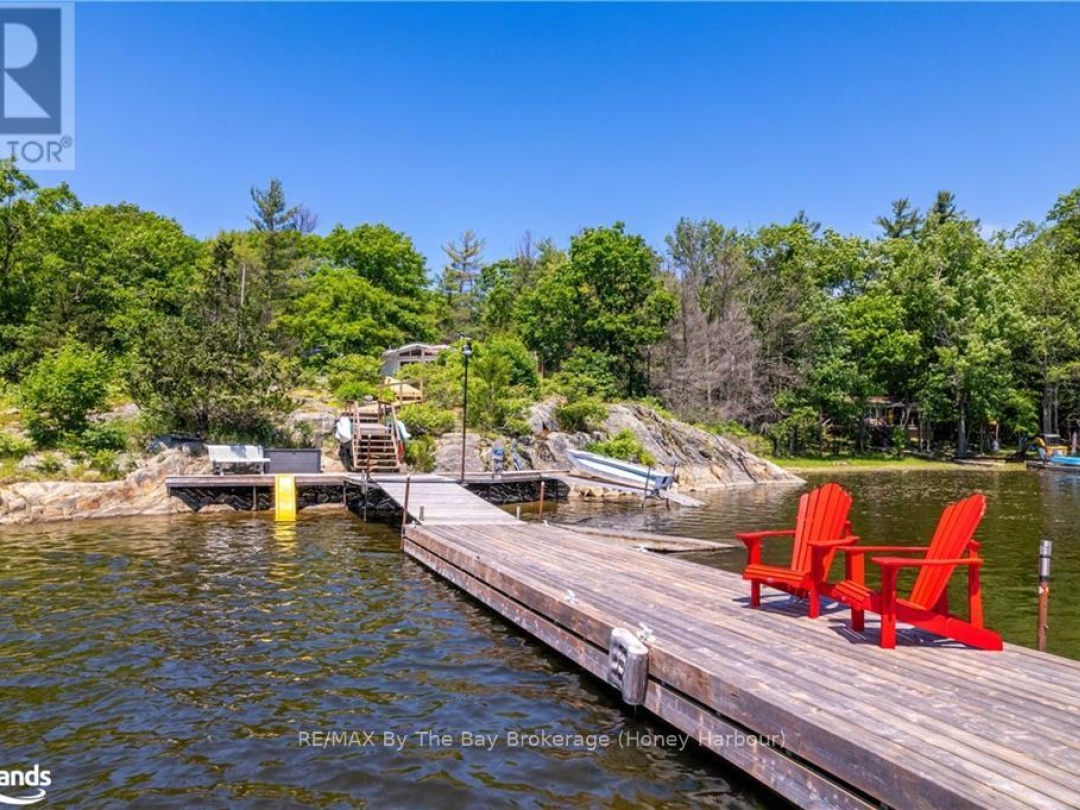 6932 Island 1810 / Bone Island, Georgian Bay