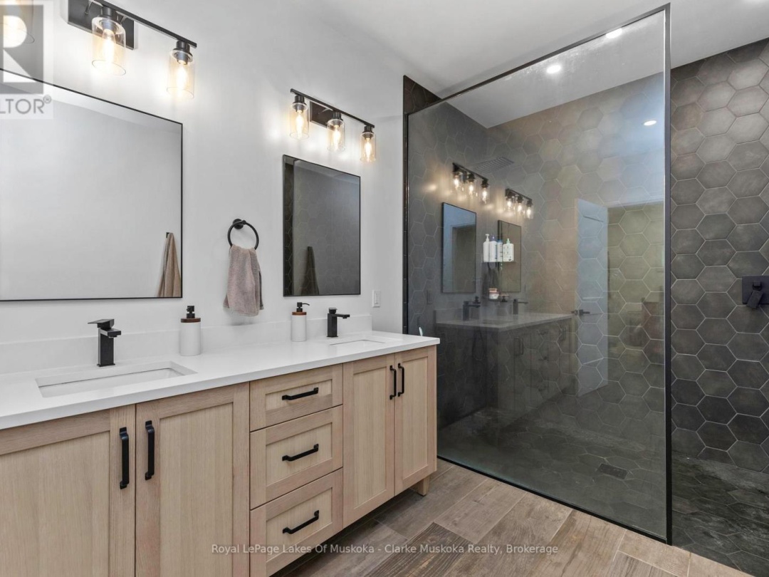 3278 RUSSELL DRIVE, 