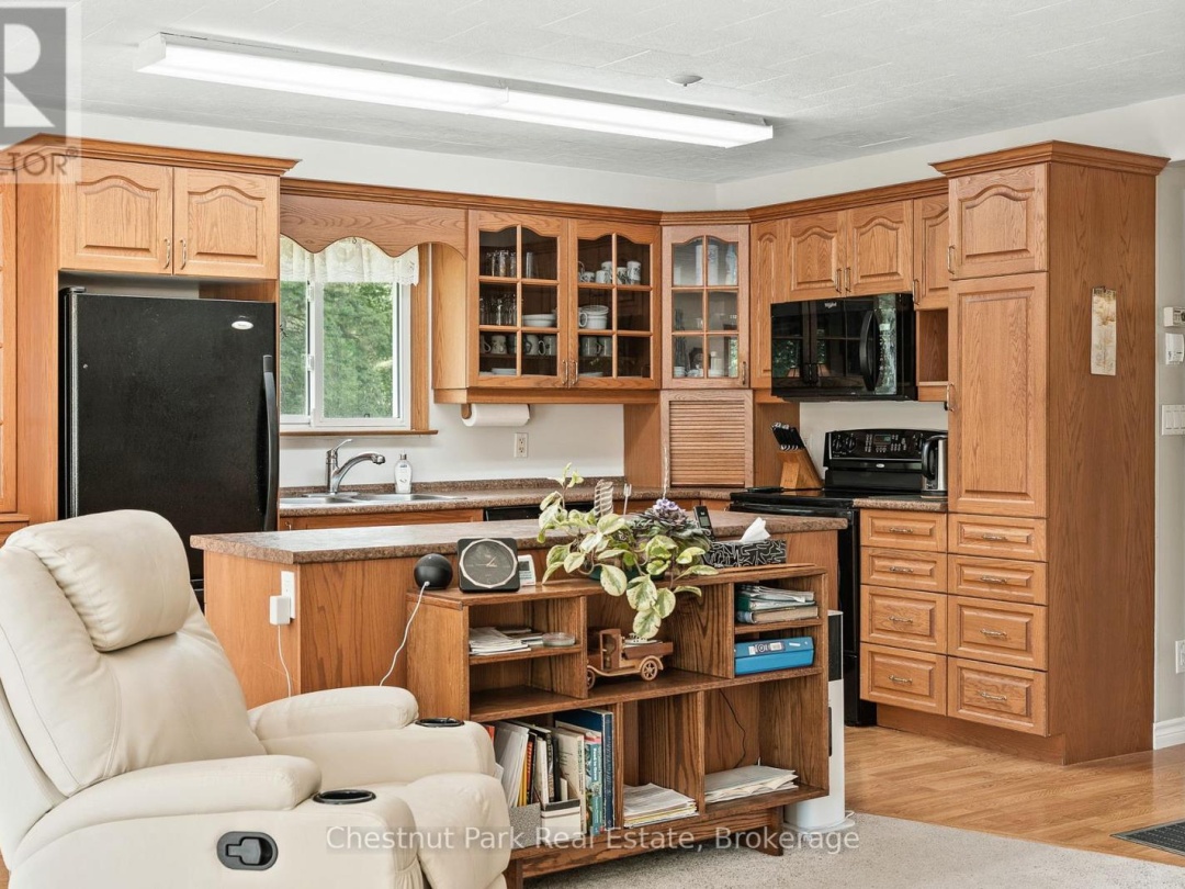 1054 GREEN LAKE ROAD, 