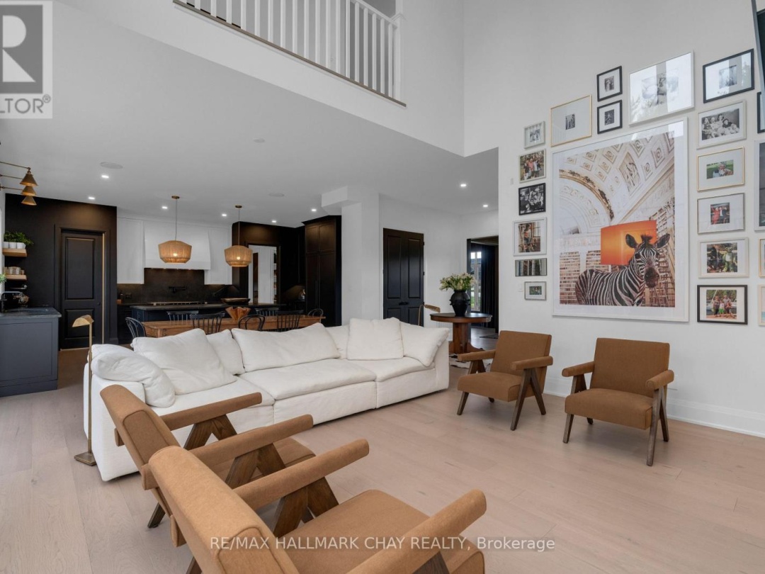 72 GEORGIAN GRANDE DRIVE, 