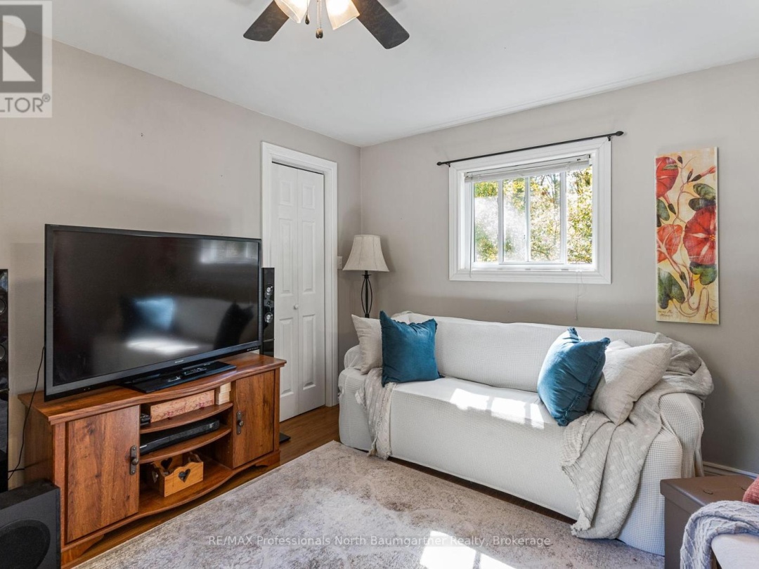1834 SCOTCH LINE ROAD W, 
