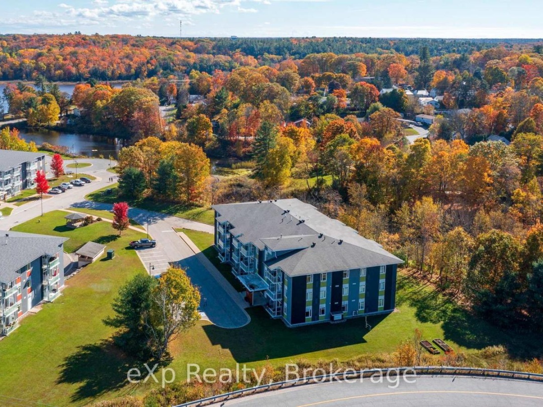 308 - 20D SILVER BIRCH COURT, 