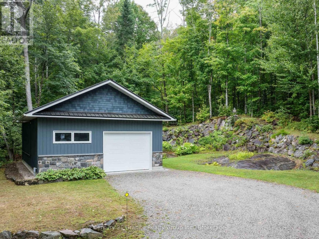 1528 DIGNAN ROAD, 