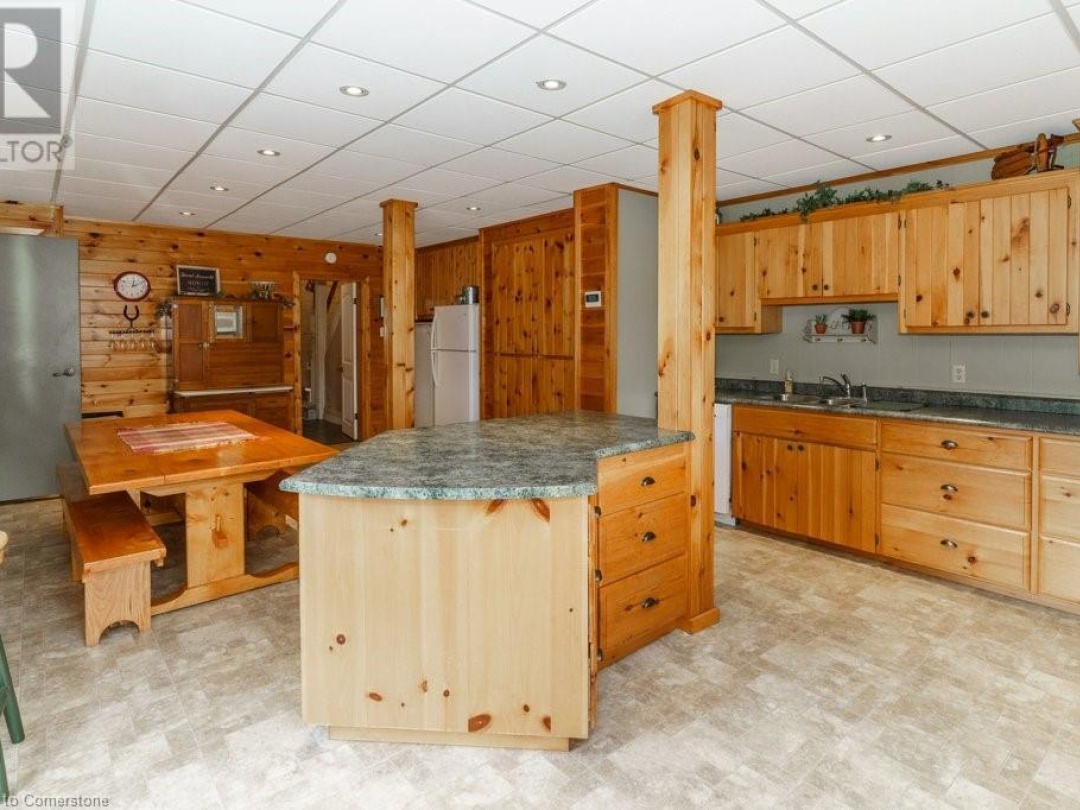 143 South Drive, Lake Vernon