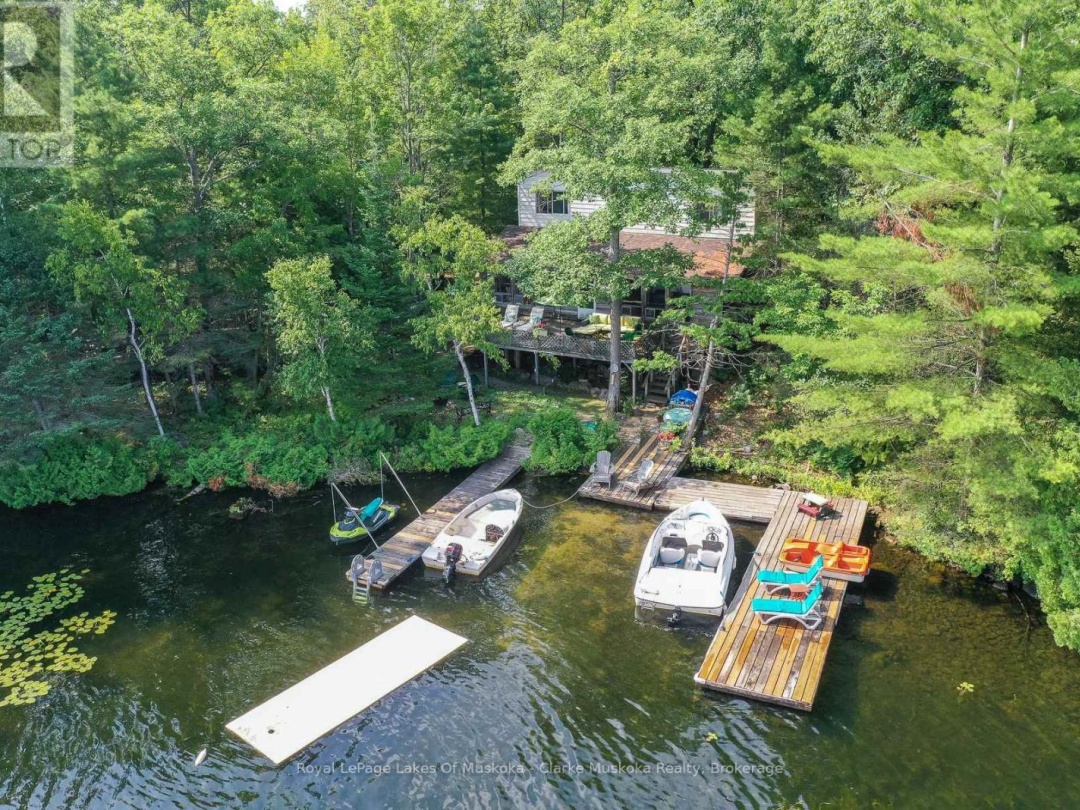 185 WOODLAND TRAIL, Gloucester Pool