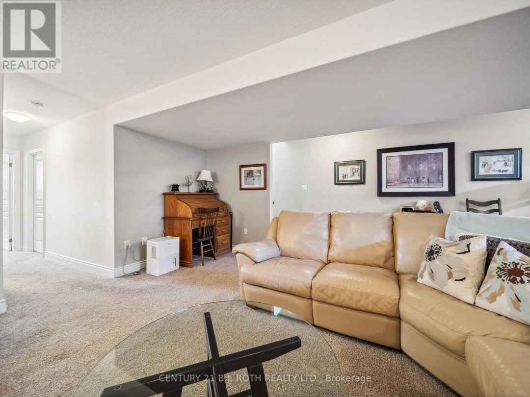 35 GRACE CRESCENT, 