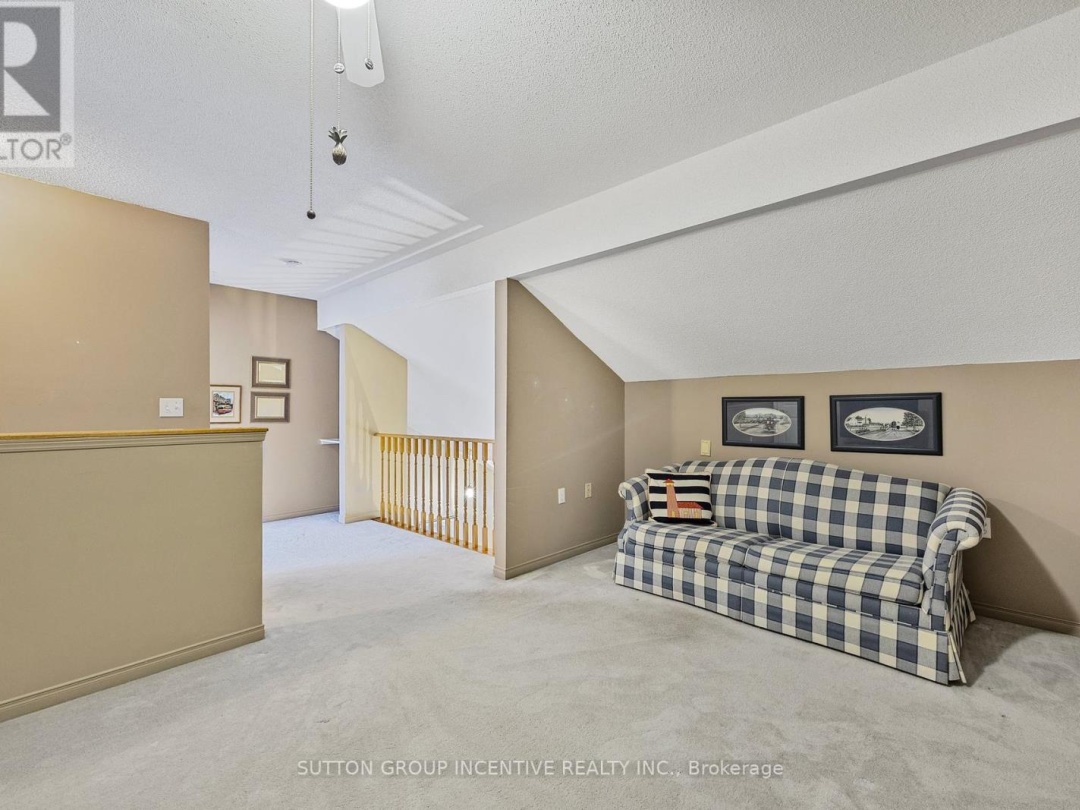 403 - 40 MUSEUM DRIVE, 