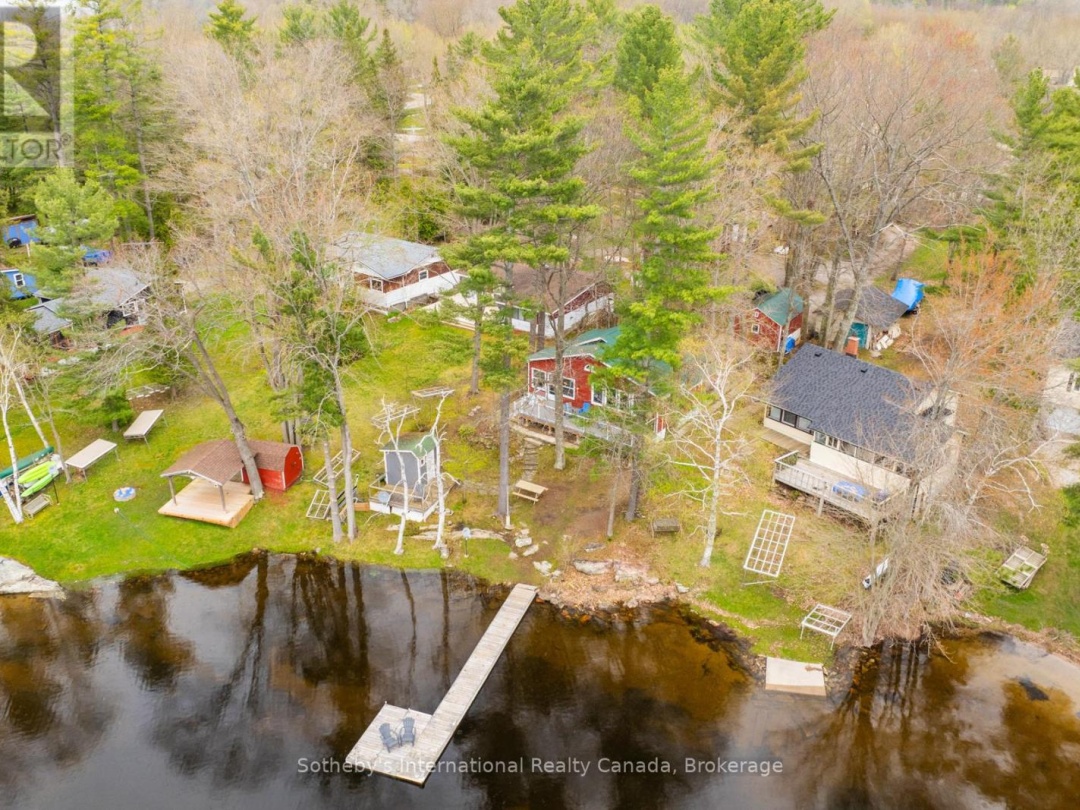 1658 Peninsula Point Road, Sparrow Lake