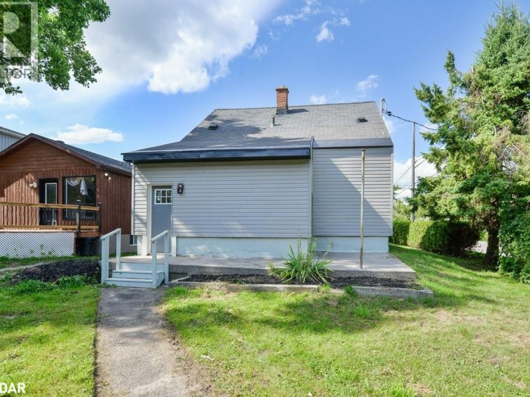 299 MARY Street, 