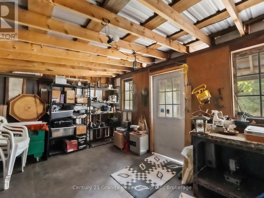 2275 KENNISIS LAKE ROAD, 