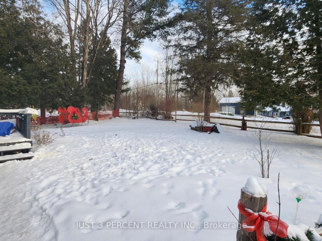 55 Northern Avenue, Little Bald Lake