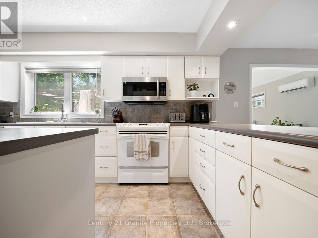 7 TUDHOPE STREET, 