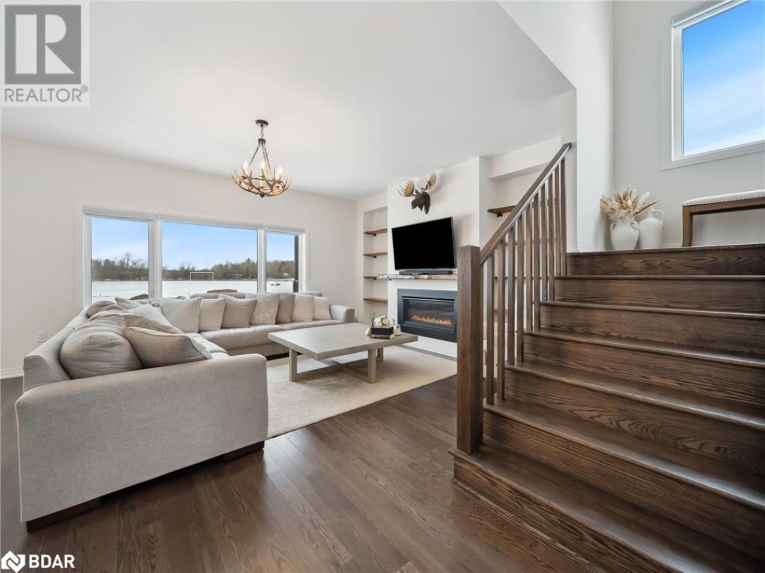 3727 Quayside Drive, Severn
