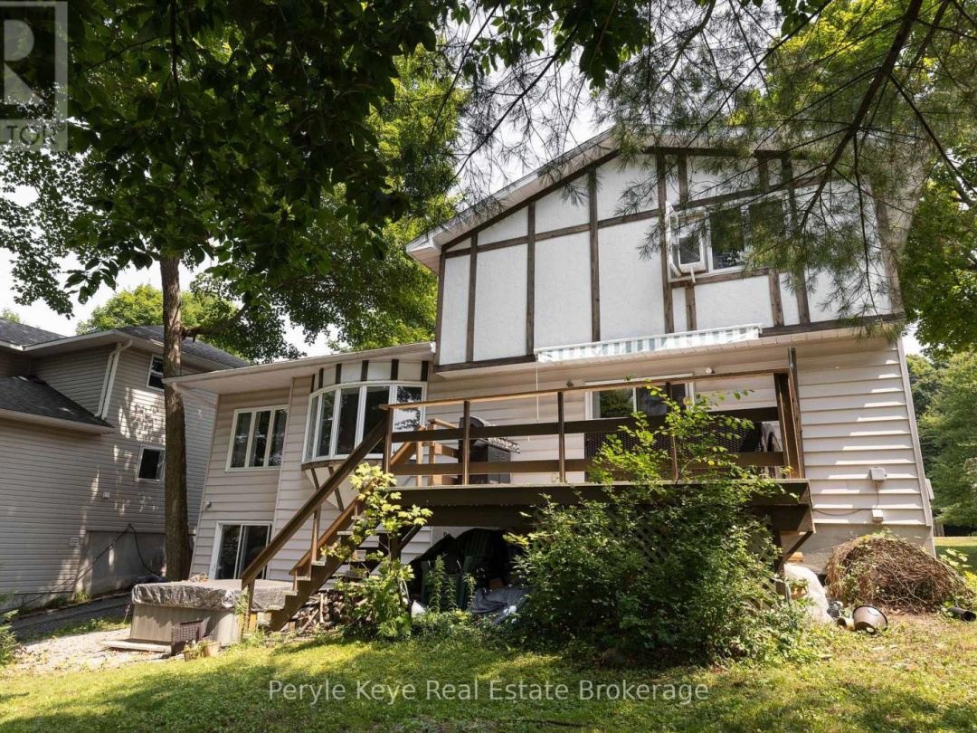 8 SHAW CRESCENT, 