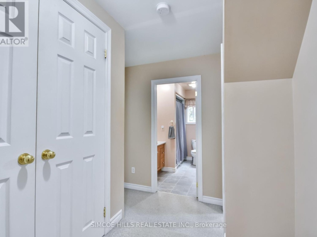 2693 WAINMAN LINE, 