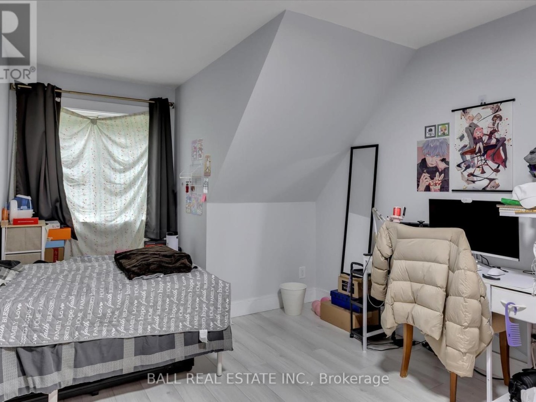 32 CHERRYHILL STREET, 