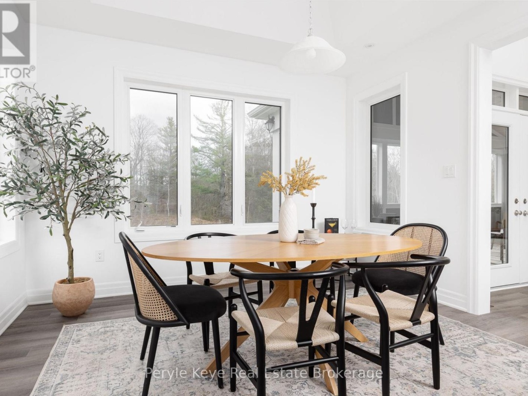 30 DYER CRESCENT, 