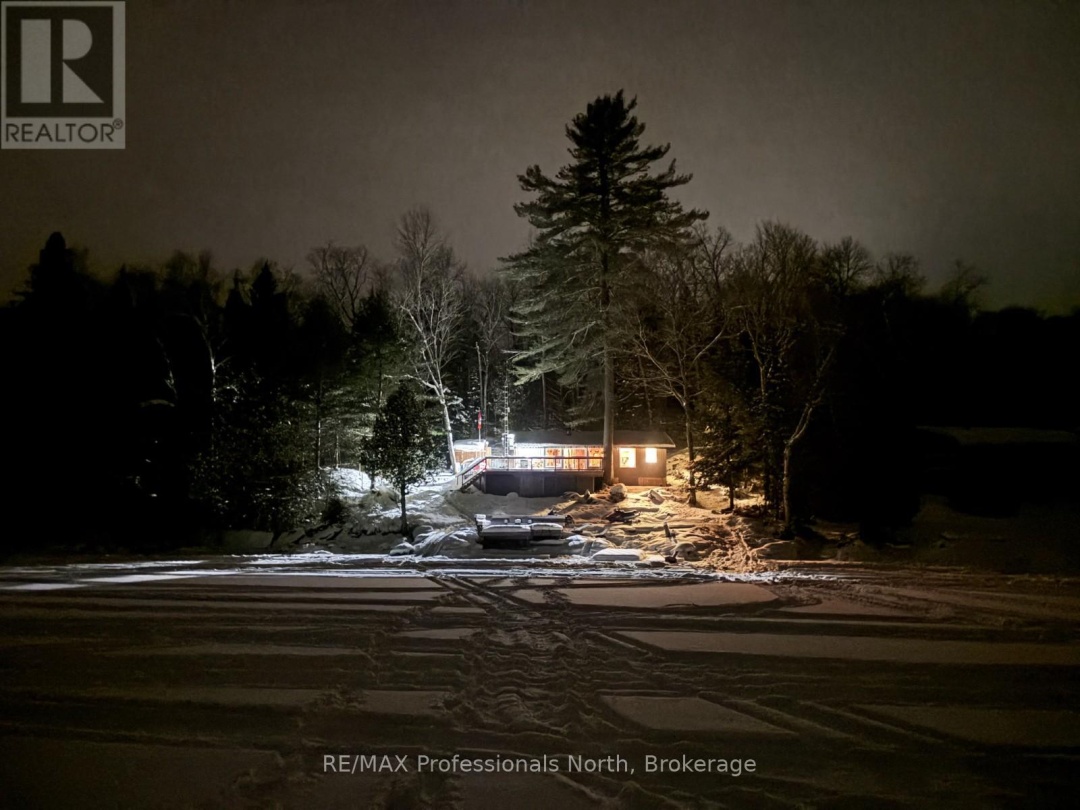 1027 DOW TRAIL, Haliburton Lake
