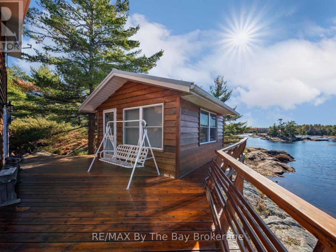 2 ISLAND 2890, Georgian Bay