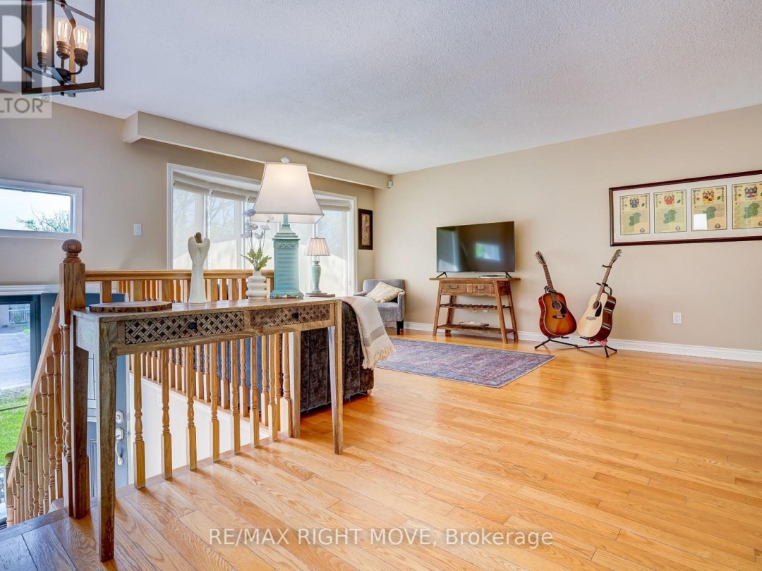 363 TALLWOOD DRIVE, 