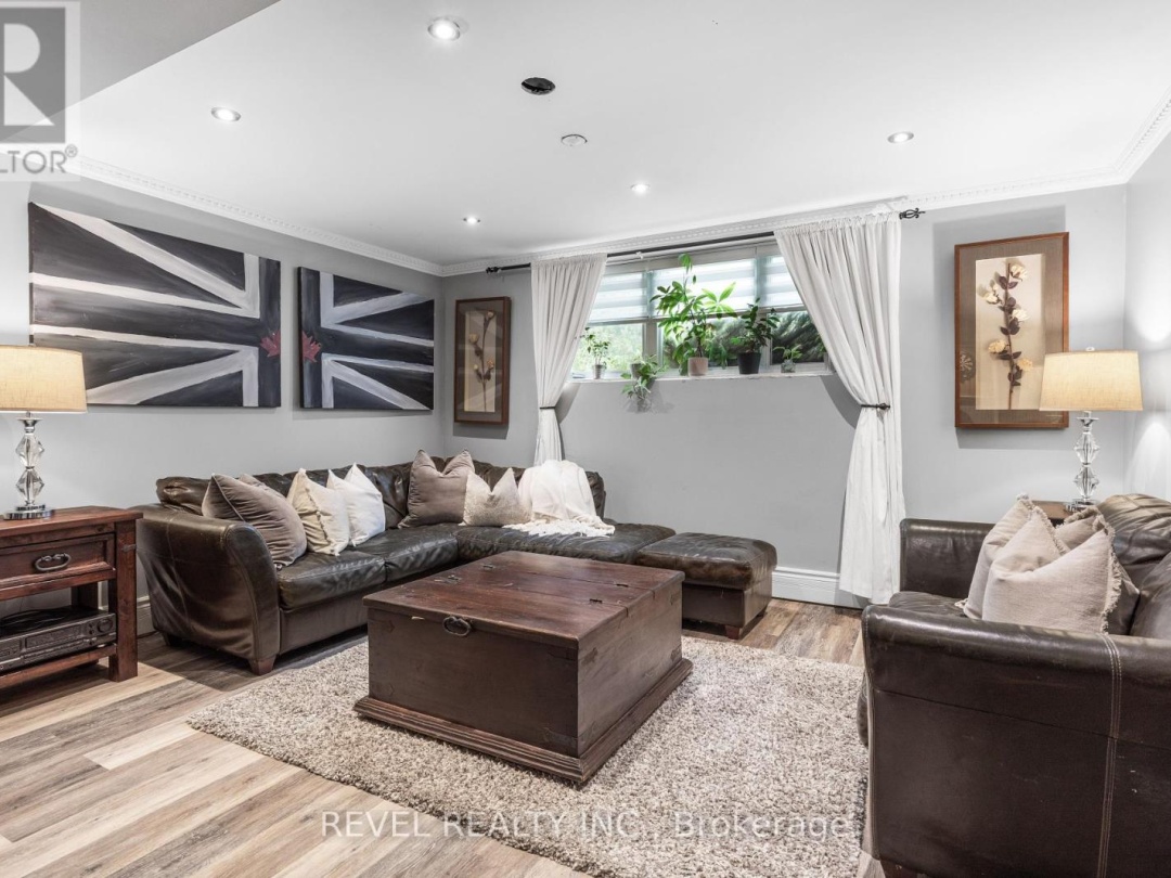 1578 STURGEON ROAD, 