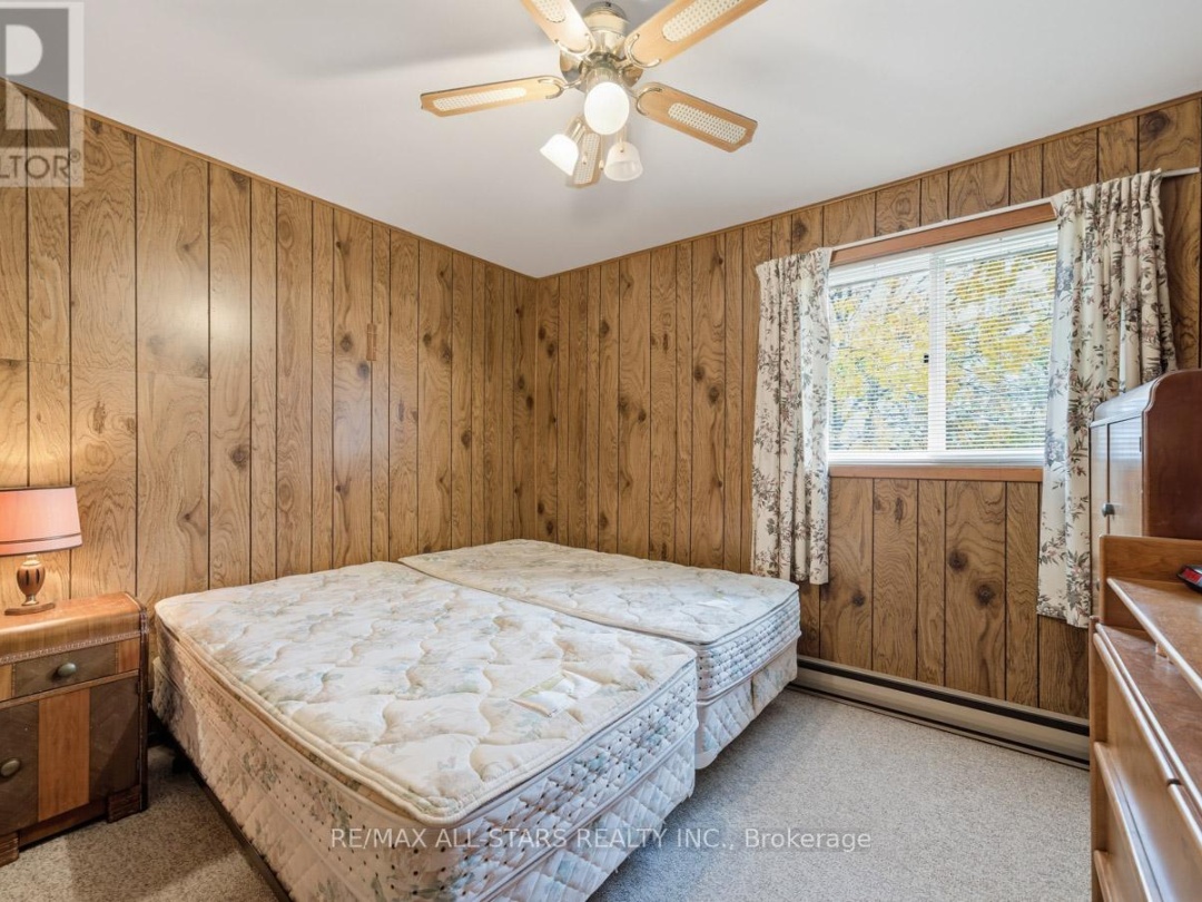 94 PLUM POINT LANE, 