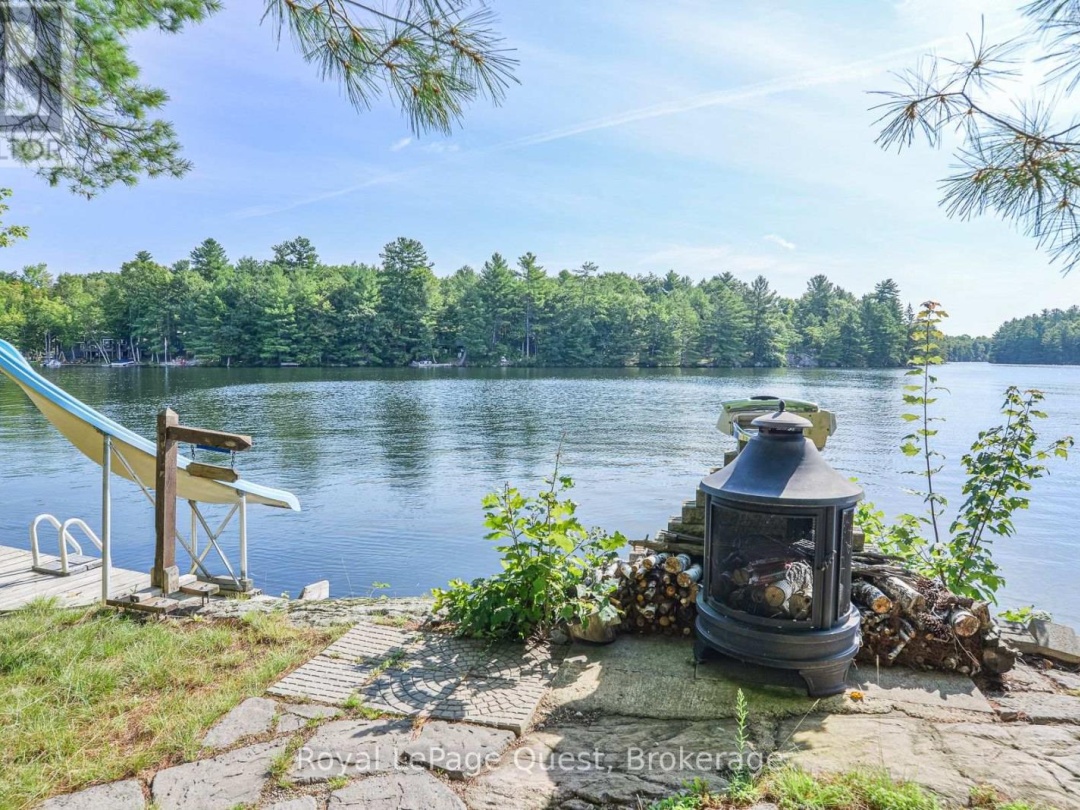 1 Island 4Sr, Severn Lake
