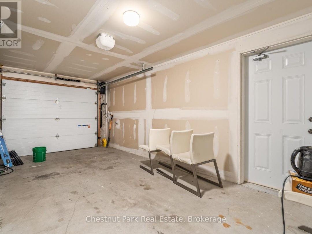 65 ROCKMOUNT CRESCENT, 