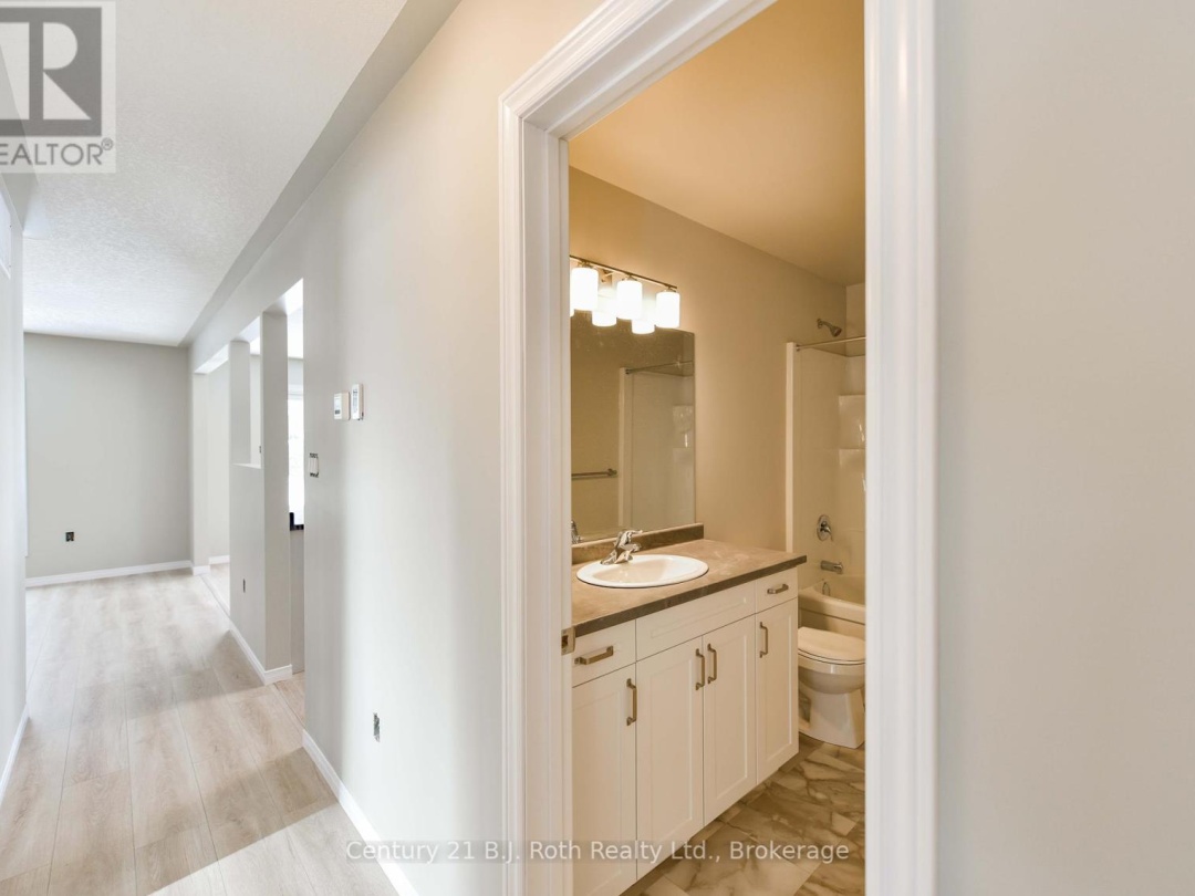 3382 Azcona Avenue, Severn