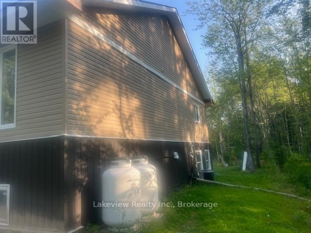 1078 SOUTH KAHSHE LAKE ROAD E, 