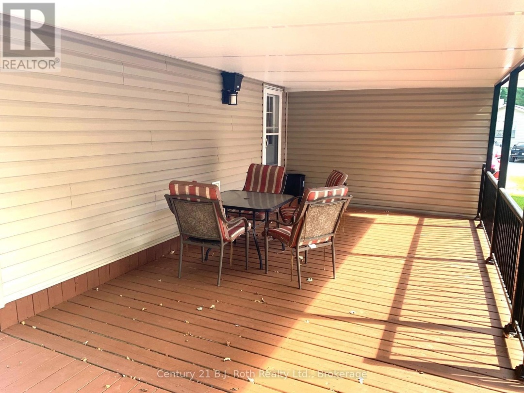 43 1082 Shamrock Marina Road, Severn Lake