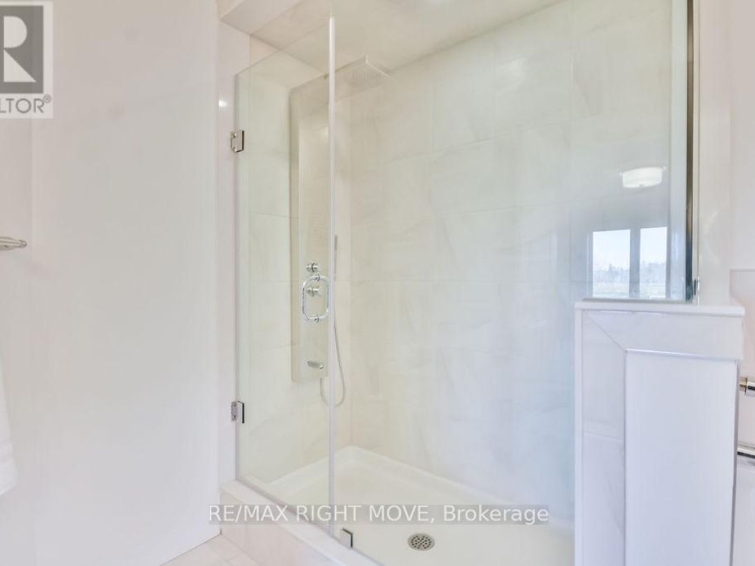 3721 QUAYSIDE DRIVE, 