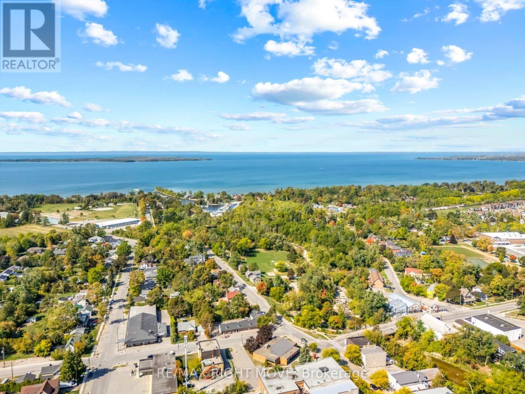 504 SIMCOE STREET, 