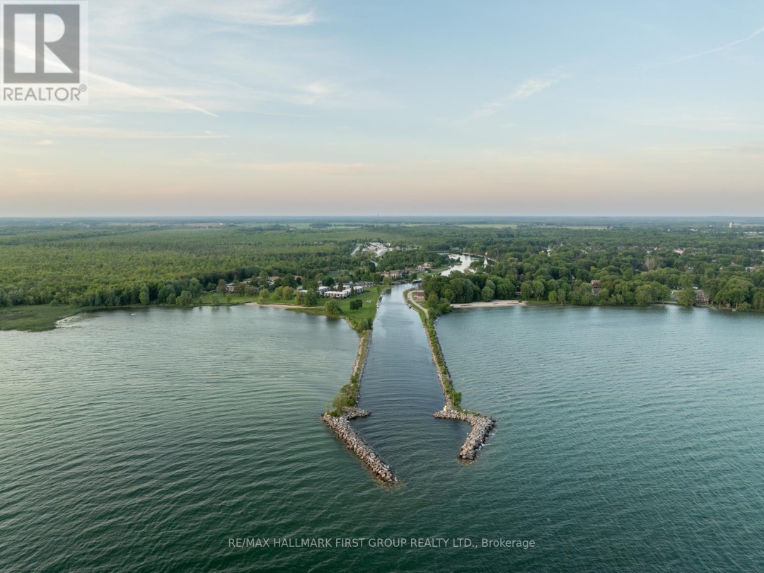 9 4 Paradise Boulevard, Lake Simcoe