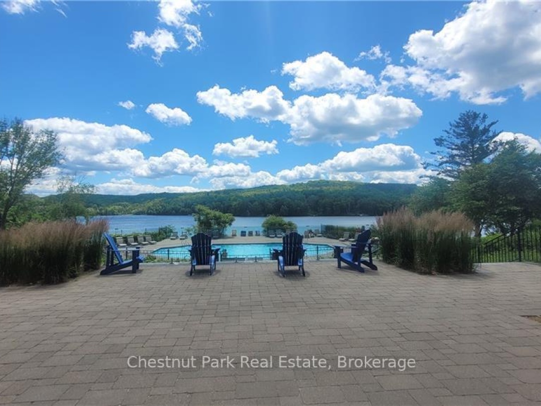 330 - 25 PEN LAKE POINT ROAD, Peninsula Lake