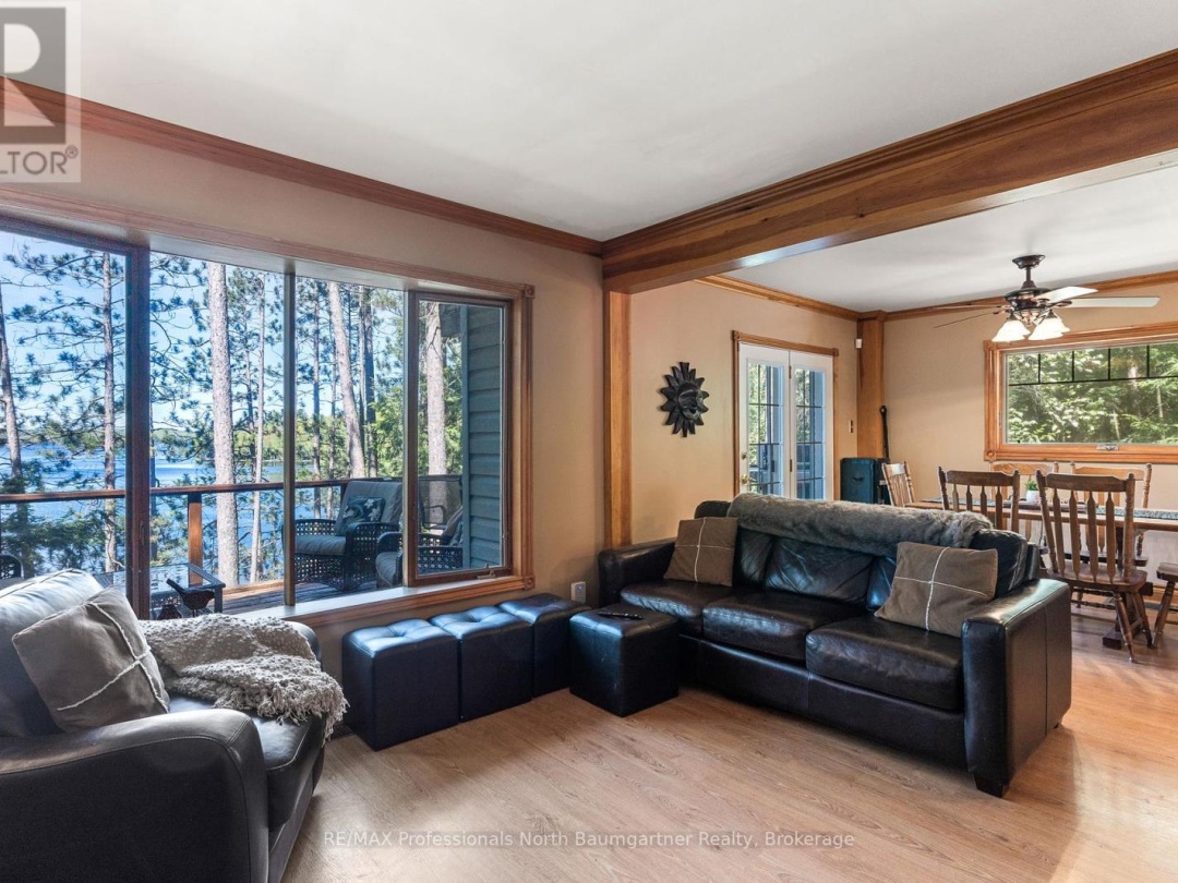 2766 Wilkinson Road, Kennisis Lake