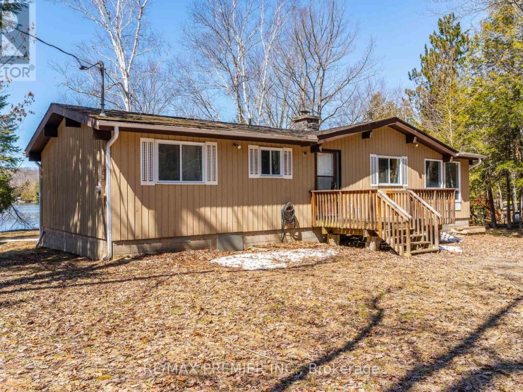 1088 Gravel Pit Drive, Canning Lake