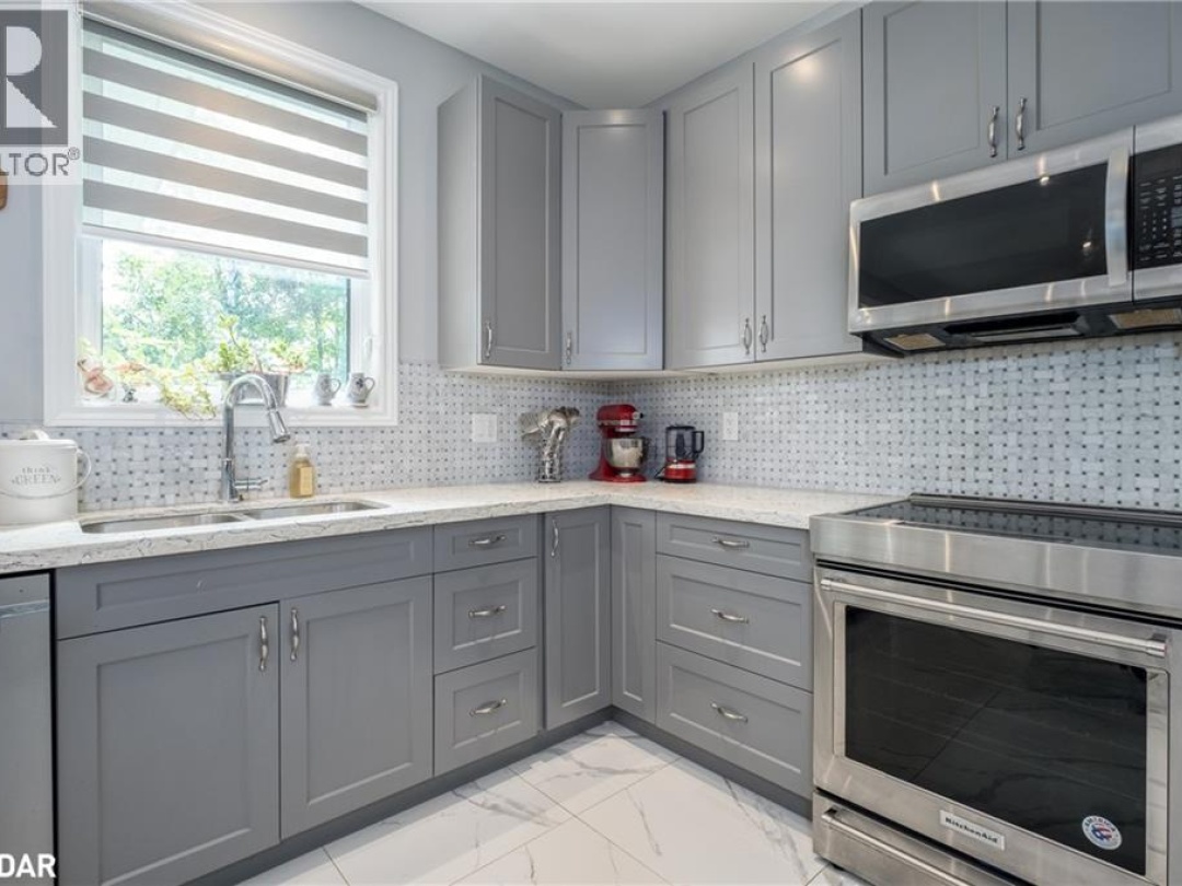 7249 DAVY Drive, 