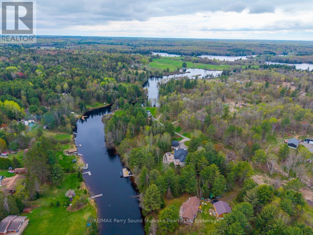 22 Dickinson Road, Manitouwabing Lake