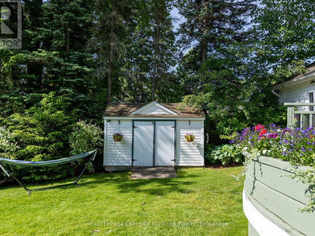 9 MOUNTVIEW AVENUE, 