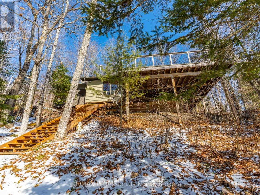1196 Portage Road, South Portage Lake