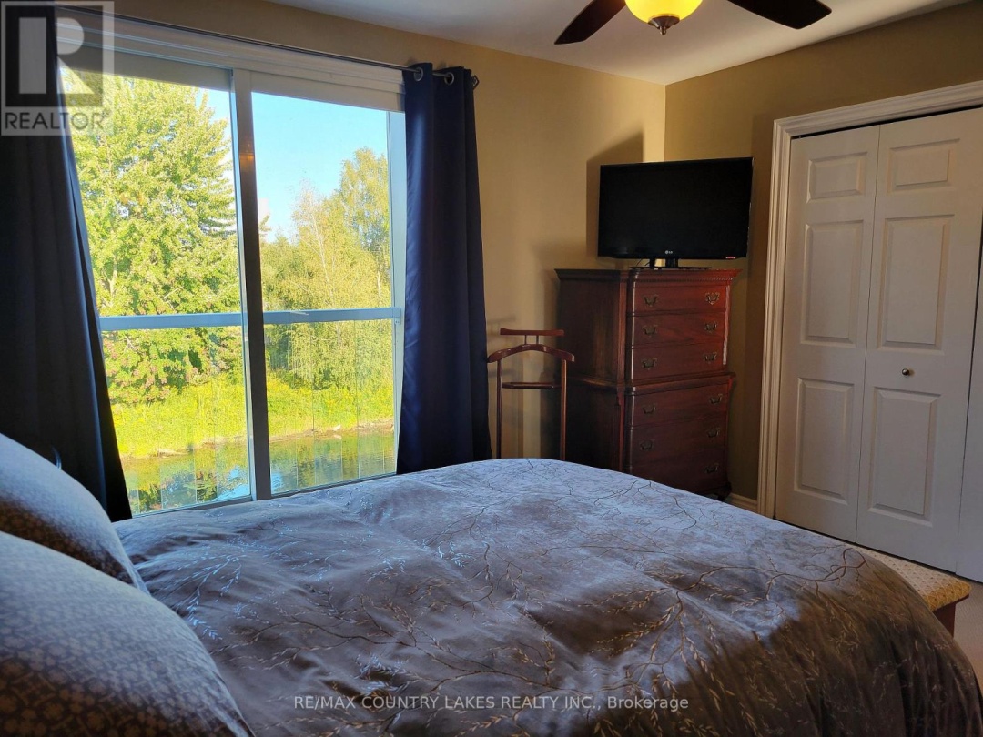 11 - 4 PARADISE BOULEVARD, 