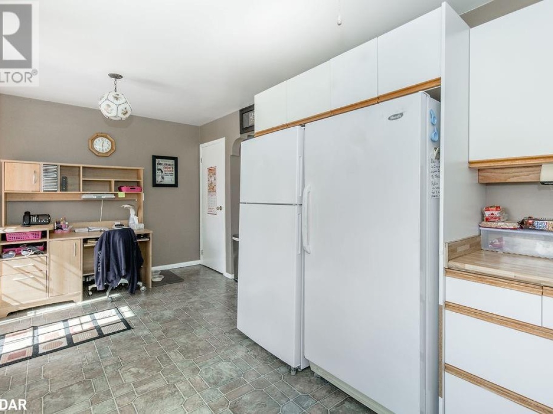 776 Monck Road 45, Head River