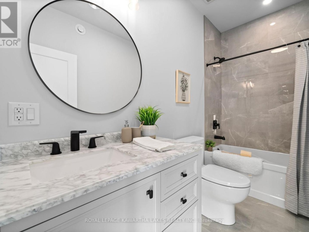 1270 COUNTY ROAD 121, 