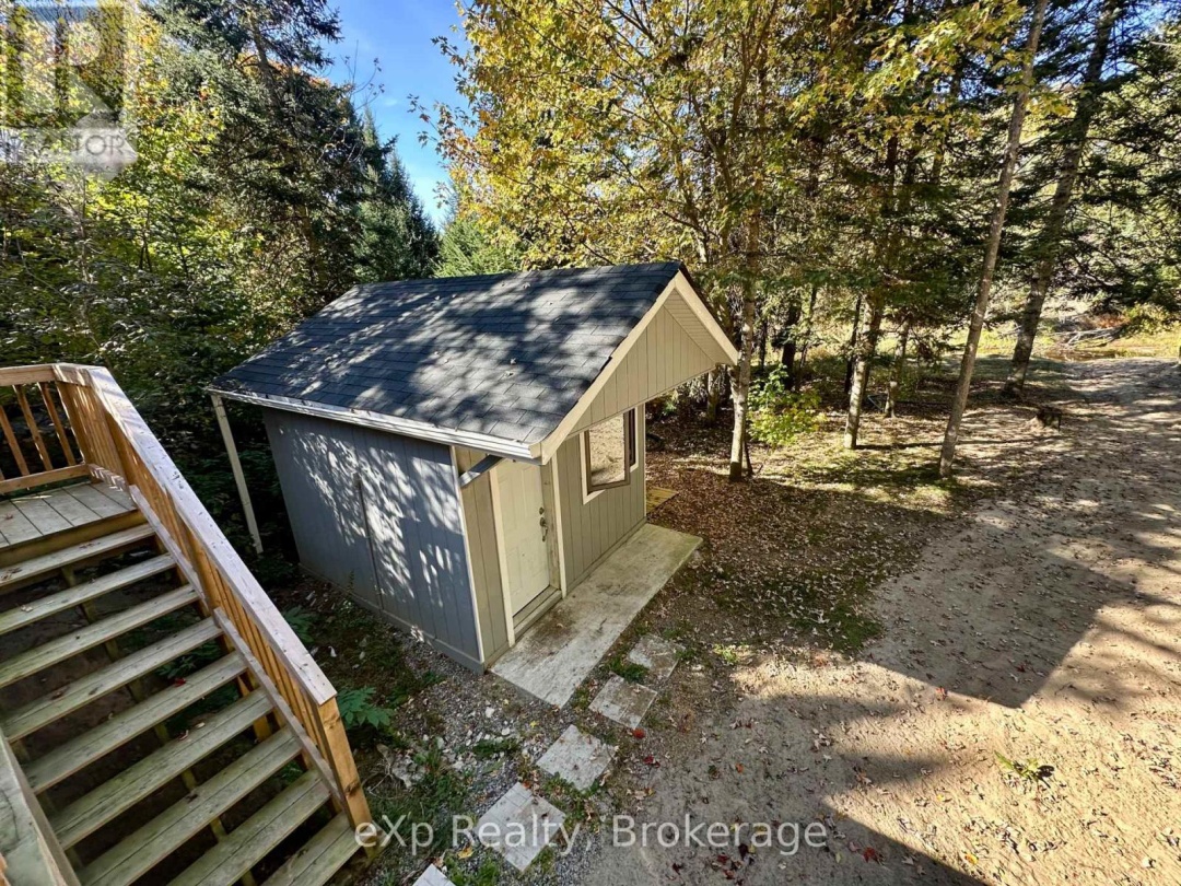 61 ROBERT ROAD W, 