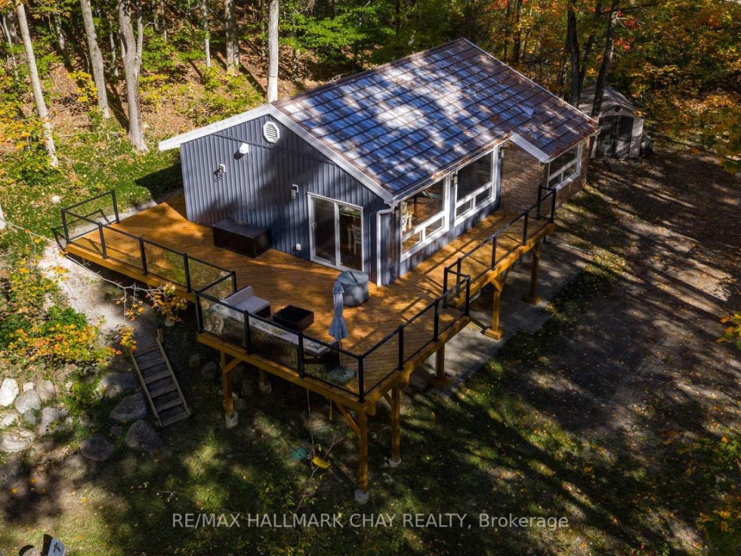 1 IROQUOIS RIDGE,
