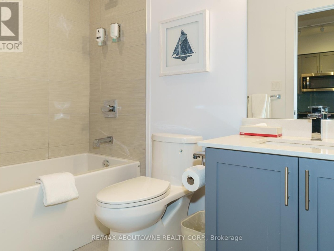 332 - 25 PEN LAKE POINT ROAD, 